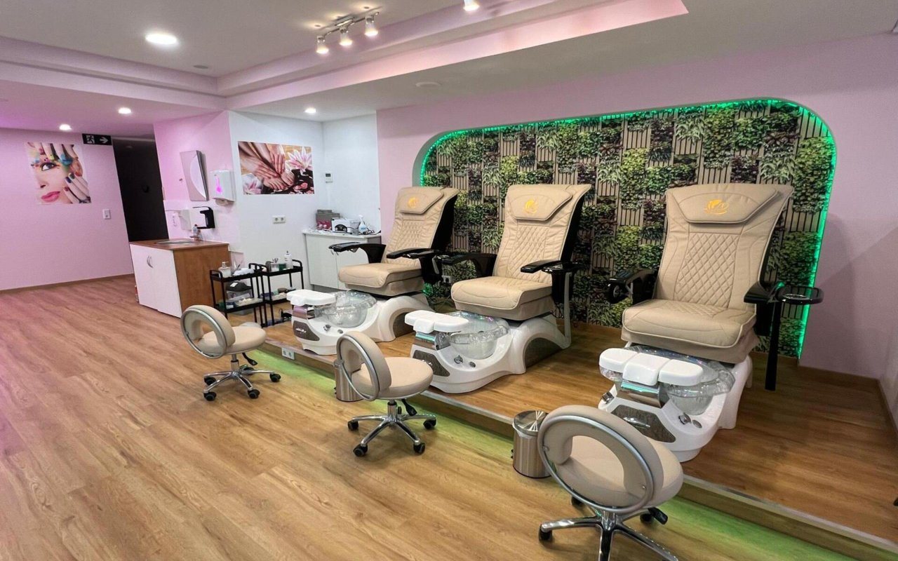 Pedicure area